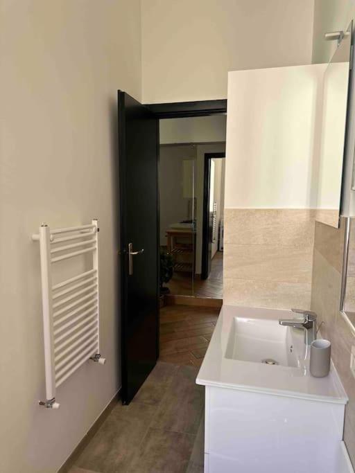 Xenia Apartments - Charming Garden Suite In Porta Venezia Milaan Buitenkant foto